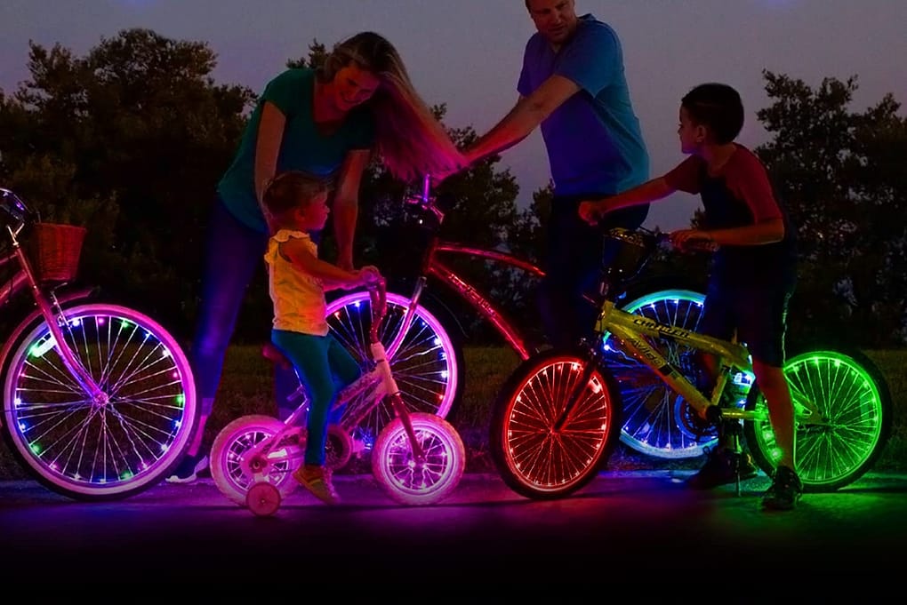 هدايا عيد ميلاد للاطفال - مصابيح لعجلة الدراجة مع بطاريات متضمنة