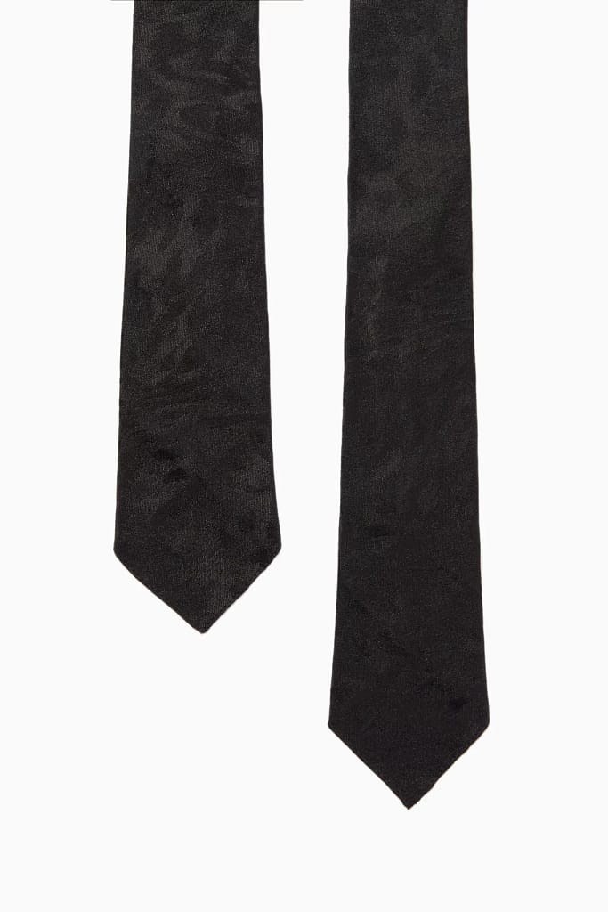 هدايا رجالية لعيد الميلاد - ربطة عنق بنقشة جلد