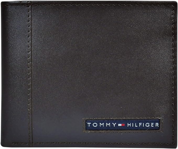 محفظة باسكيس من تومي هيلفيجر
محفظة تومي هيلفيغر