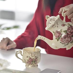 أفكار هدايا للعروس - طقم الشاي الأبيض العاجي من ايوكيرا