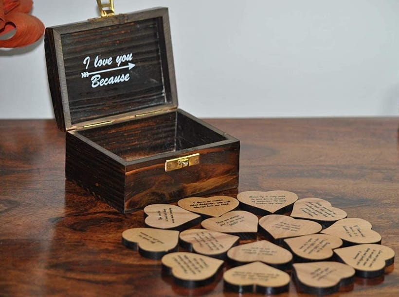 افكار هدايا للرجال رومانسية - صندوق قلب خشبي