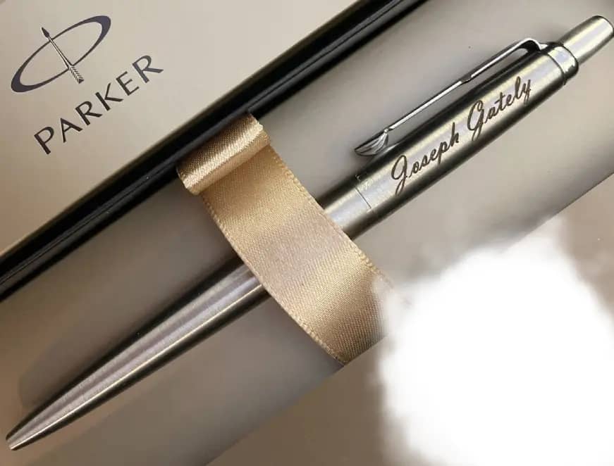 هدية ترقية - قلم باركر جوتر مخصص